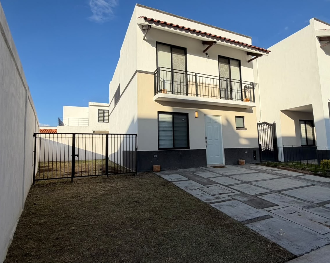 Casa en renta amueblada en Capittala, norte de Aguascalientes